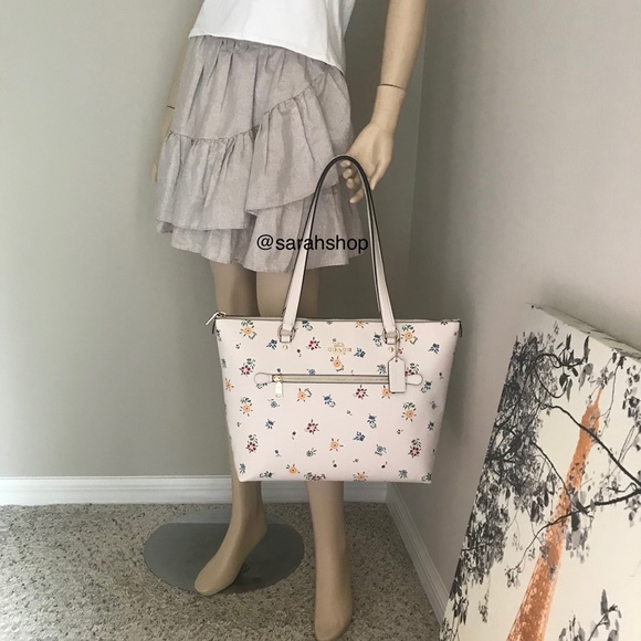 ✅Coach purse - Picture 7 of 10